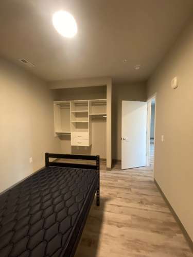 S Bed Clover Commons 462