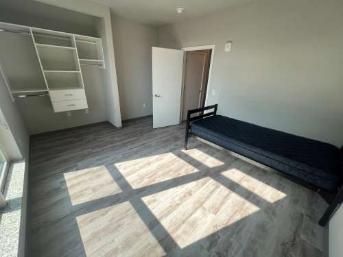 S Bed Clover Commons 288