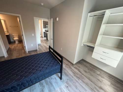 S Bed Clover Commons 103