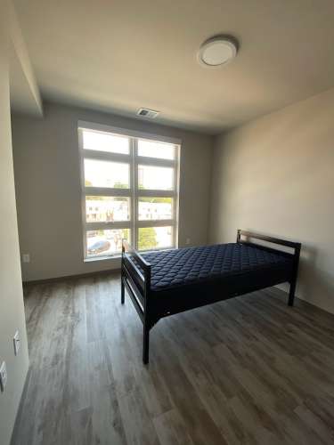 S Bed Clover Commons 45