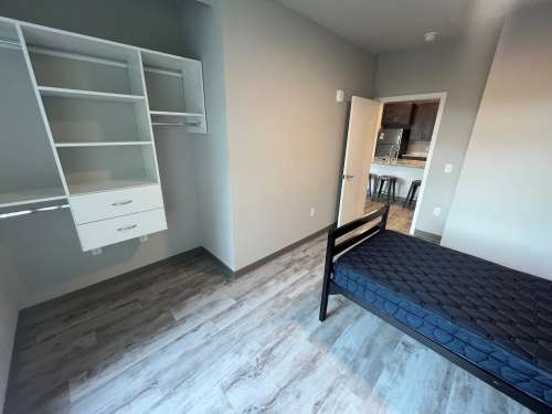 S Bed Clover Commons 282