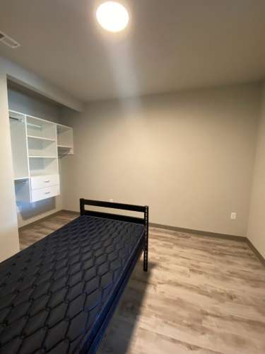 S Bed Clover Commons 384