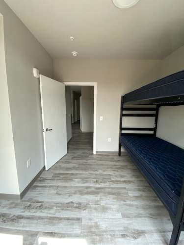 S Bed Clover Commons 203