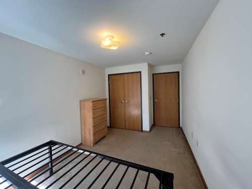 S Bed 420 West 32