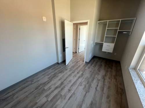 S Bed Clover Commons 139