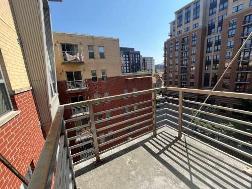 S Bed 420 West 324