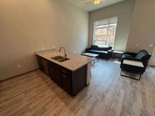 S Bed Clover Commons 467