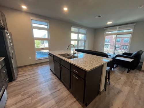 S Bed Clover Commons 280