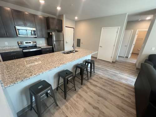 S Bed Clover Commons 414