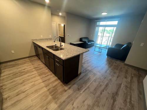 S Bed Clover Commons 335