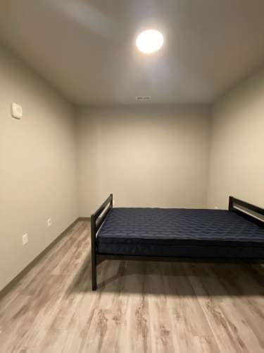 S Bed Clover Commons 67