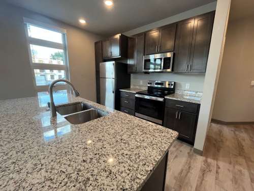 S Bed Clover Commons 323