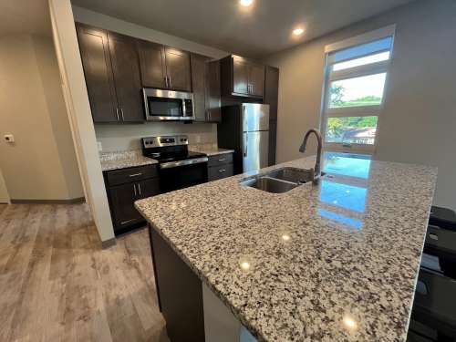 S Bed Clover Commons 275