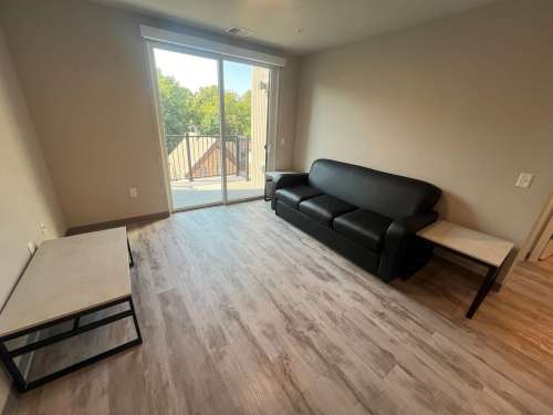 S Bed Clover Commons 175