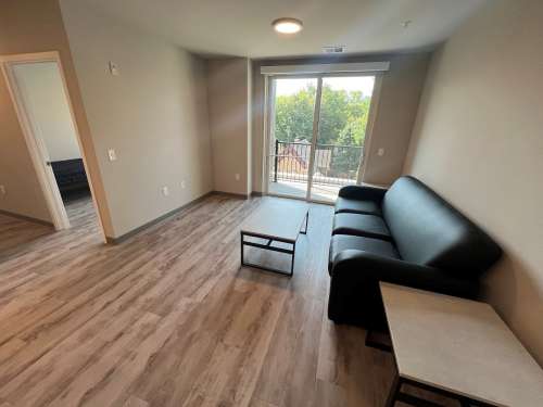 S Bed Clover Commons 154