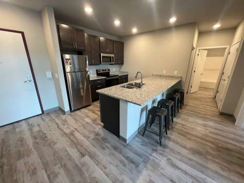 S Bed Clover Commons 263