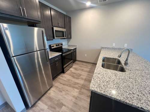 S Bed Clover Commons 237