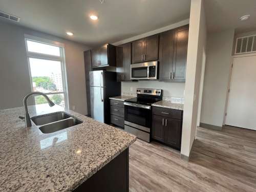 S Bed Clover Commons 138