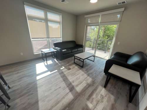 S Bed Clover Commons 112