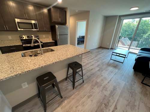 S Bed Clover Commons 151