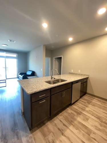 S Bed Clover Commons 26