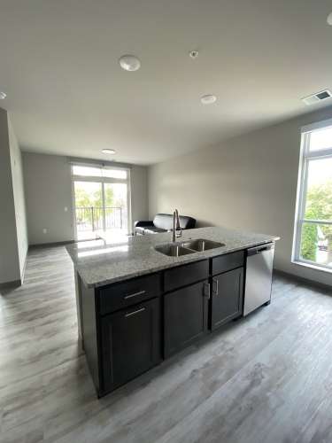 S Bed Clover Commons 177