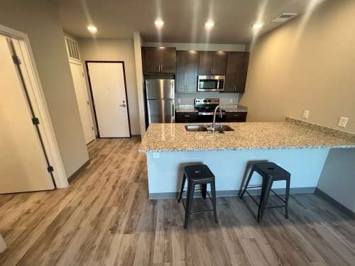 S Bed Clover Commons 83