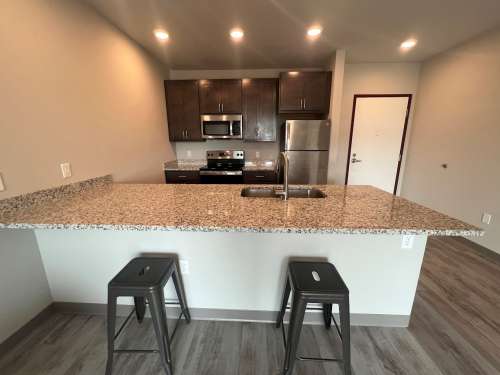 S Bed Clover Commons 39