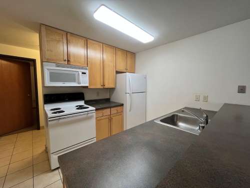 S Bed 420 West 8