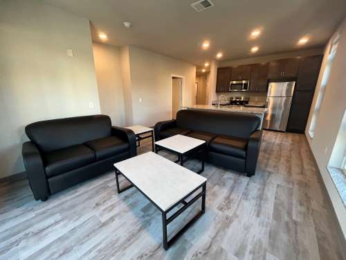 S Bed Clover Commons 281