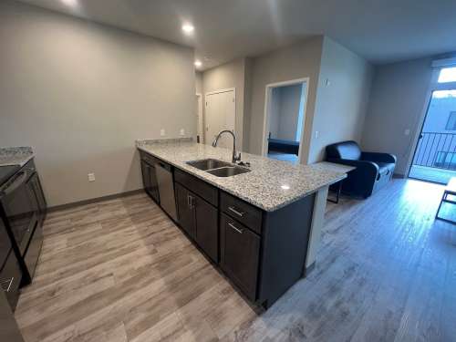 S Bed Clover Commons 266