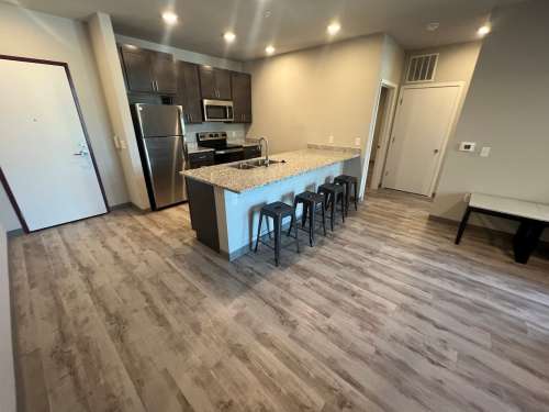 S Bed Clover Commons 336