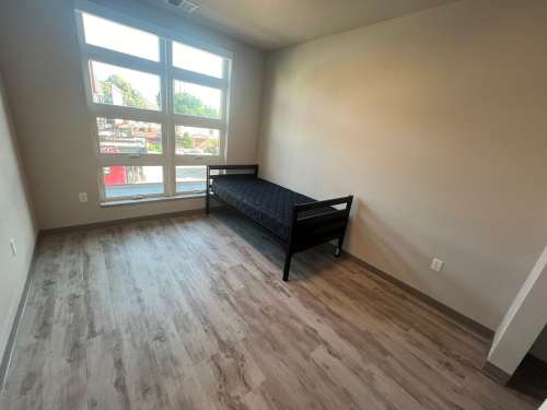 S Bed Clover Commons 449