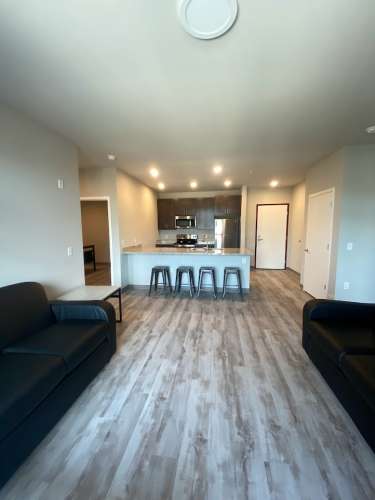 S Bed Clover Commons 445