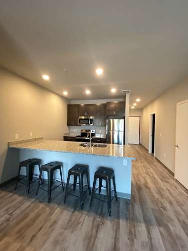 S Bed Clover Commons 35