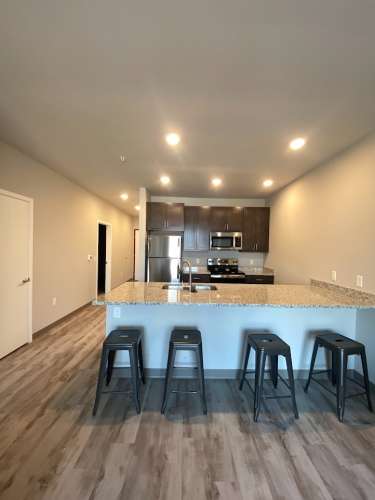 S Bed Clover Commons 365