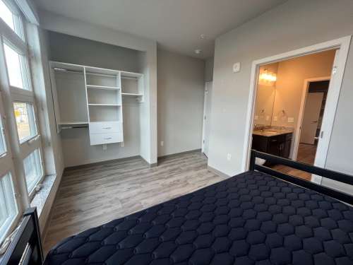 S Bed Clover Commons 331