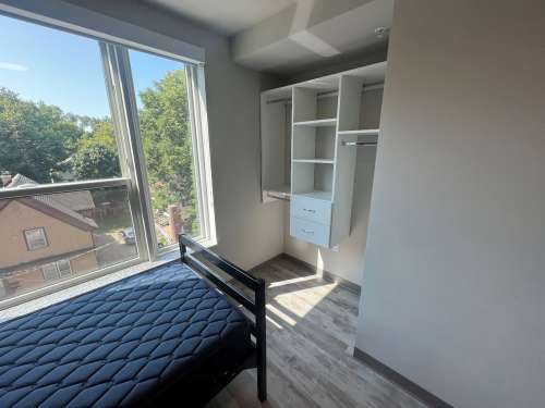 S Bed Clover Commons 156