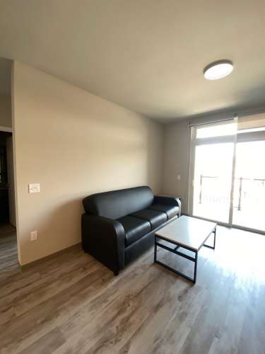 S Bed Clover Commons 36