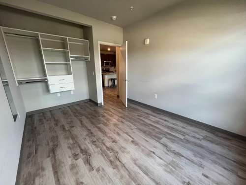 S Bed Clover Commons 173