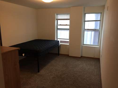 S Bed 420 West 211