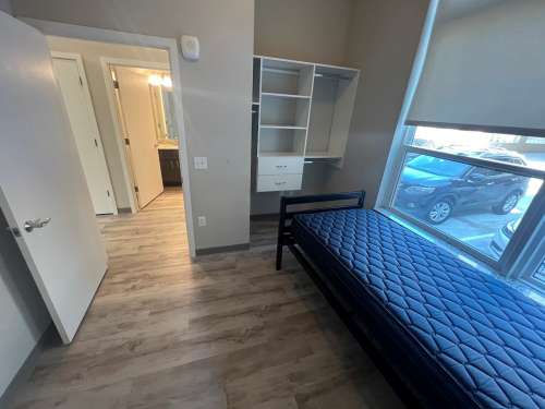 S Bed Clover Commons 12