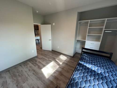 S Bed Clover Commons 4