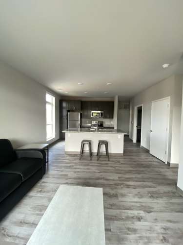 S Bed Clover Commons 185