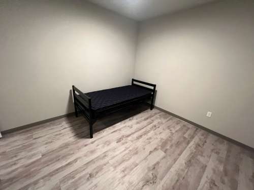 S Bed Clover Commons 92