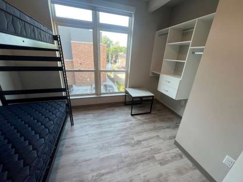 S Bed Clover Commons 228