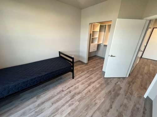 S Bed Clover Commons 254