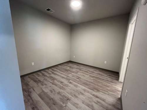 S Bed Clover Commons 163