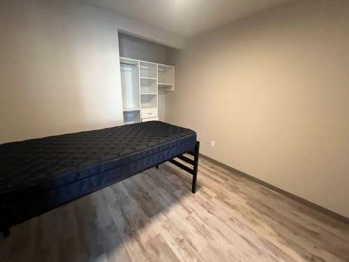 S Bed Clover Commons 457