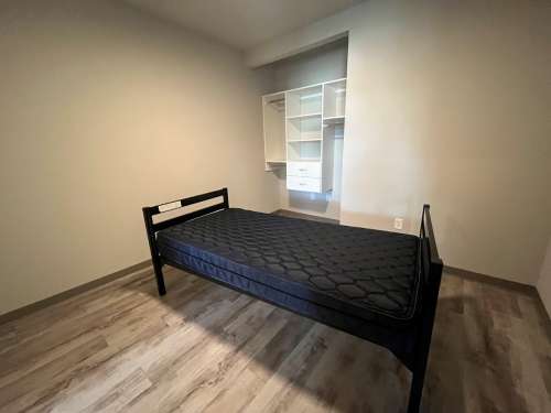 S Bed Clover Commons 427